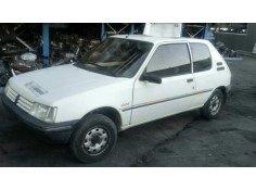 peugeot 205 berlina del año 1991