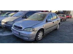 opel astra g berlina del año 2000 2