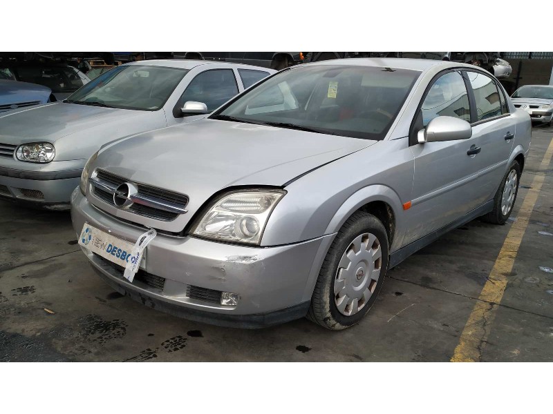 opel vectra c berlina del año 2002