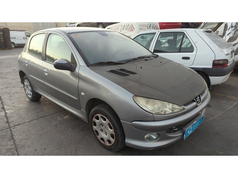 peugeot 206 berlina del año 2004