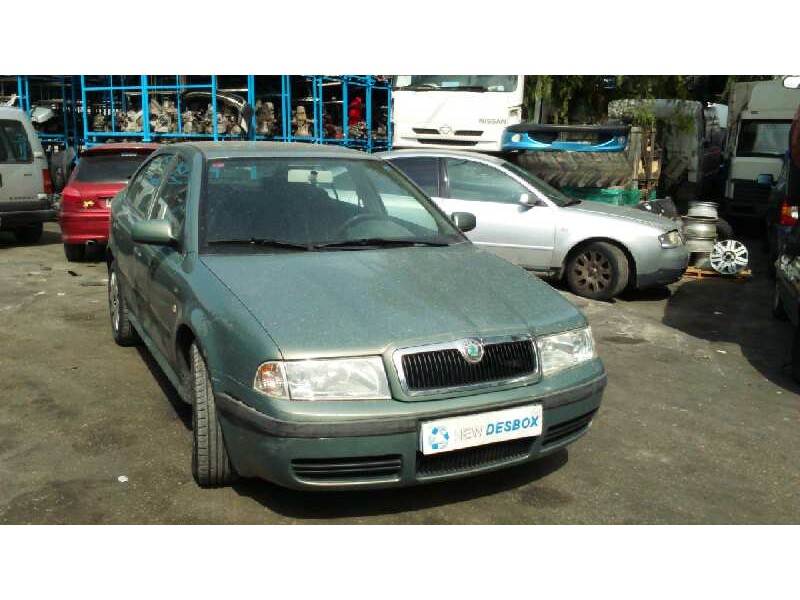 skoda octavia berlina (1u2) del año 2002