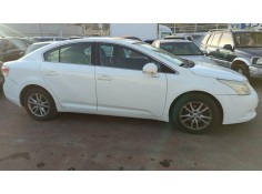 toyota avensis (t27) del año 2011 2