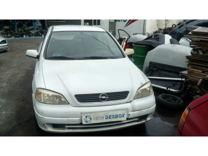 opel astra g berlina del año 2001