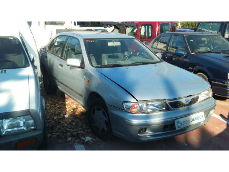 nissan almera (n15) del año 1999