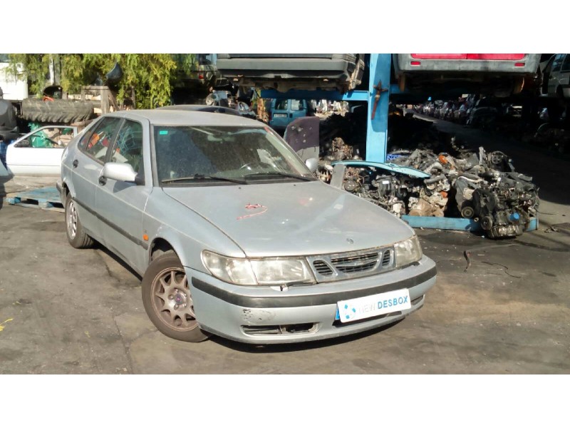 saab 9-3 berlina del año 1999