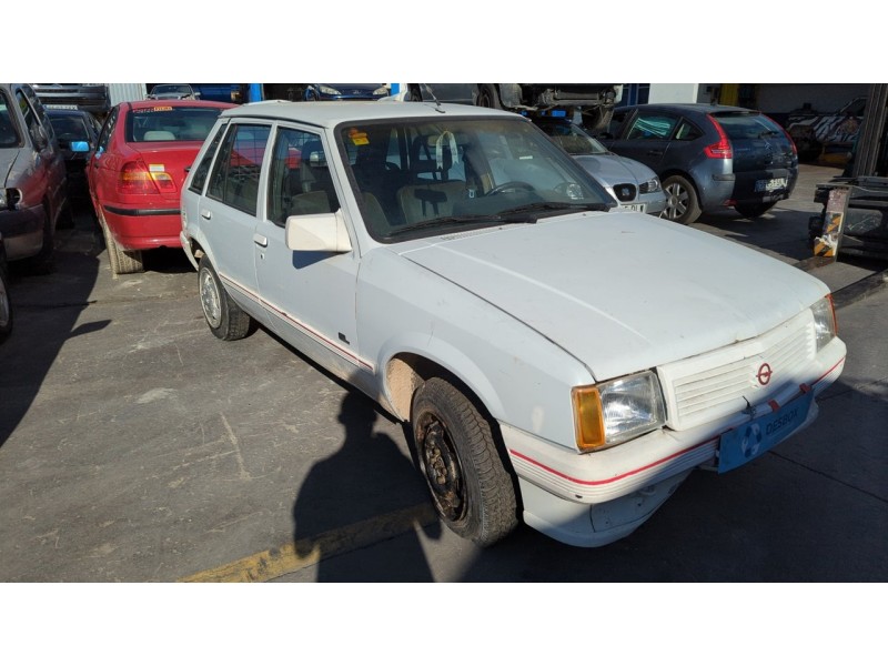 opel corsa a del año 1988