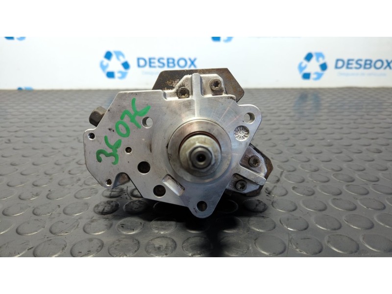 Recambio de bomba inyeccion para opel vivaro 2.5 dti / cdti cat (g9u-730 / lj9) referencia OEM IAM 8200457039  