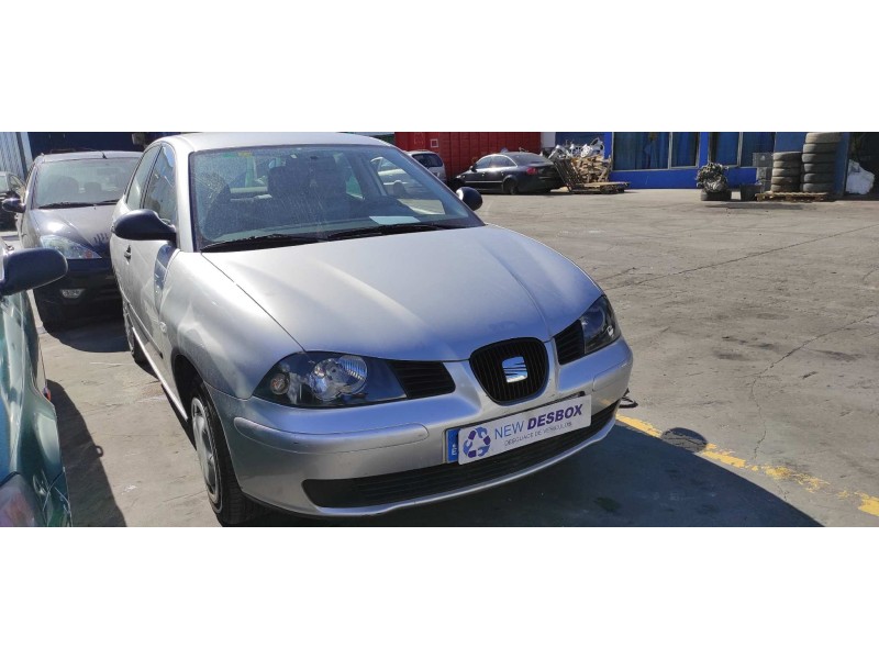 seat ibiza (6l1) del año 2002