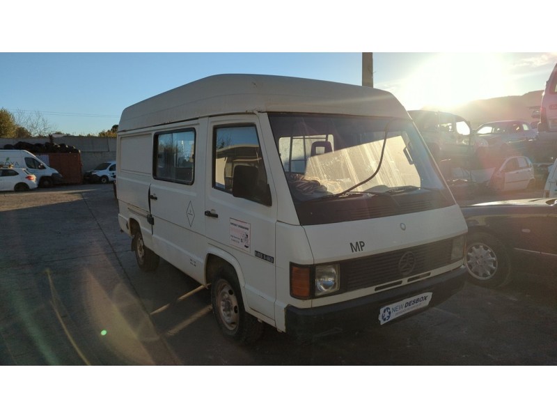 mercedes-benz mb 100 d caja cerrada / combi del año 1987