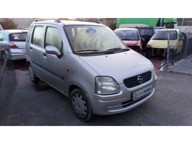 opel agila del año 2001