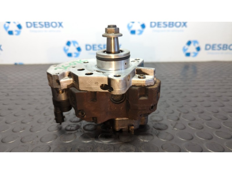 Recambio de bomba inyeccion para opel vivaro 2.5 dti / cdti cat (g9u-730 / lj9) referencia OEM IAM 8200457039  