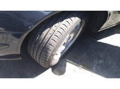 mercedes-benz clase e (w211) berlina del año 2005 2