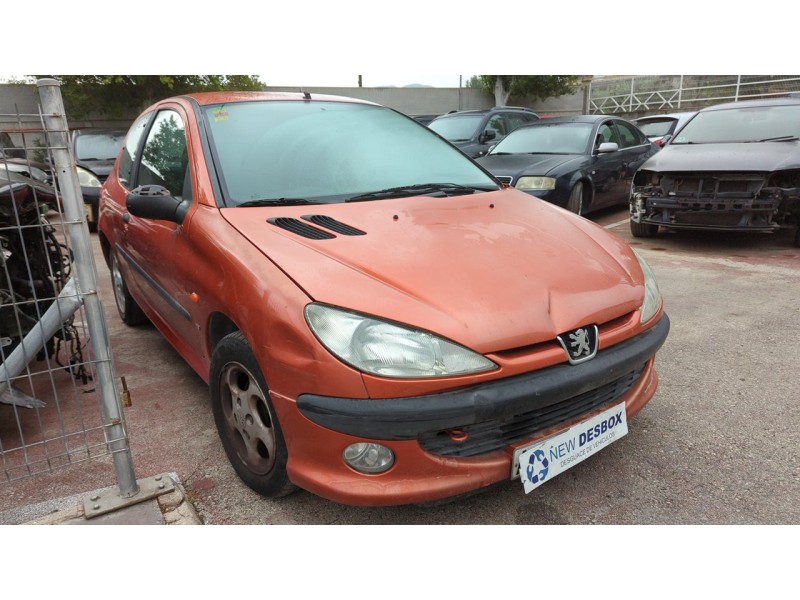 peugeot 206 berlina del año 1999