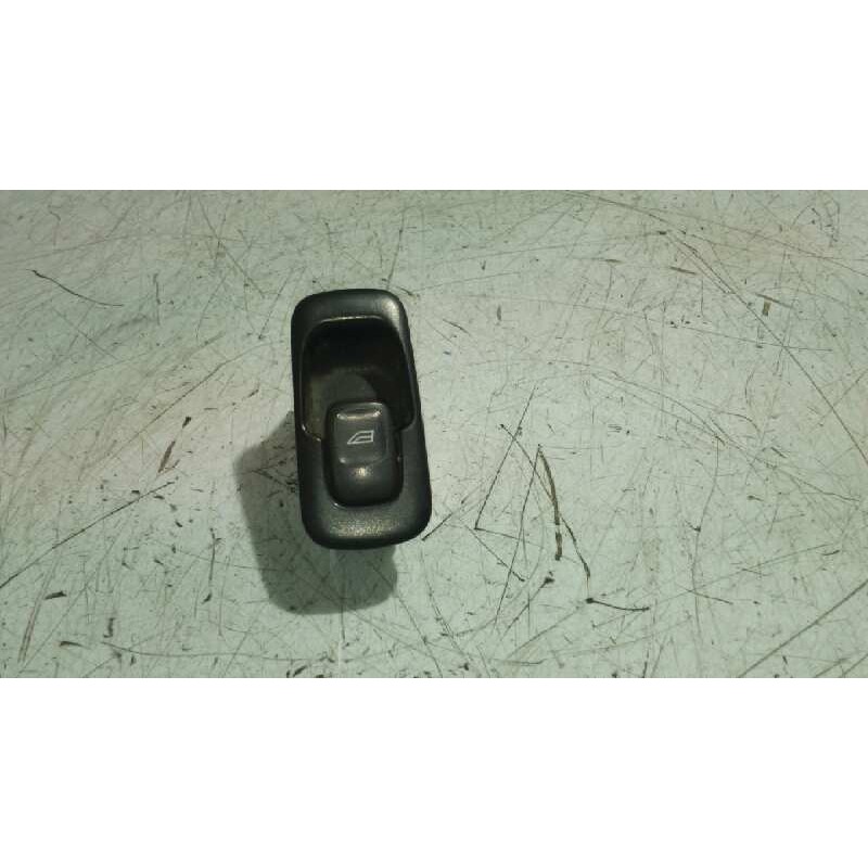 Recambio de mando elevalunas delantero derecho para volvo s80 berlina 2.5 d referencia OEM IAM 9476695  