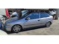opel astra g berlina del año 2001 2