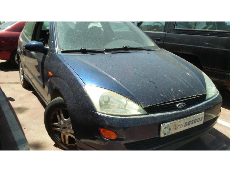 ford focus berlina (cak) del año 2001