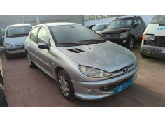 peugeot 206 berlina del año 2004
