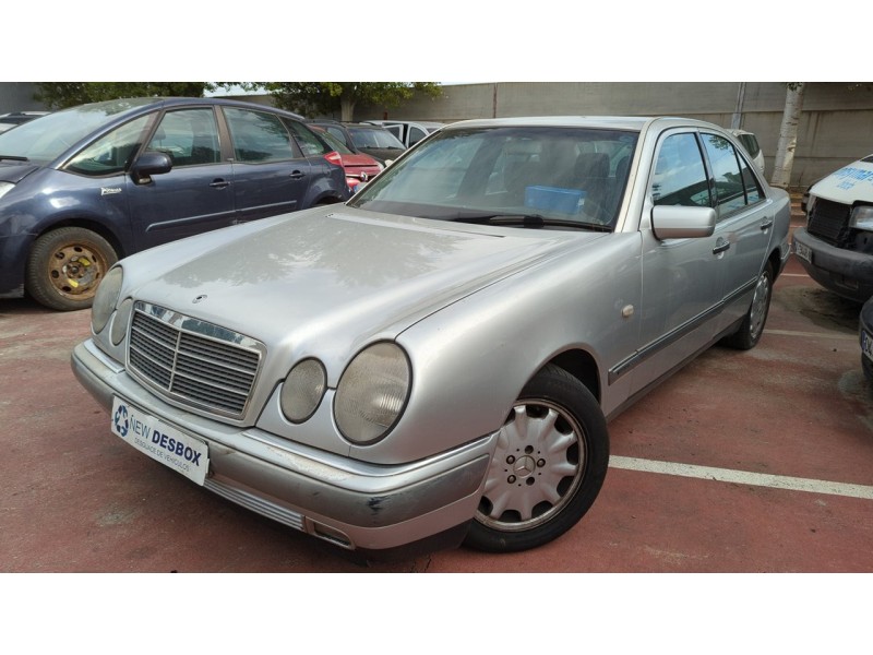 mercedes-benz clase e (w210) berlina diesel del año 1999