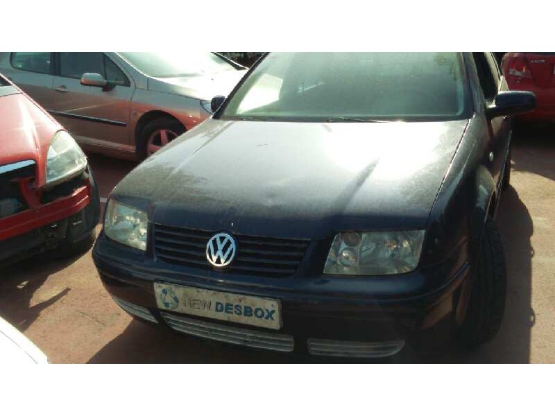 volkswagen bora berlina (1j2) del año 2001