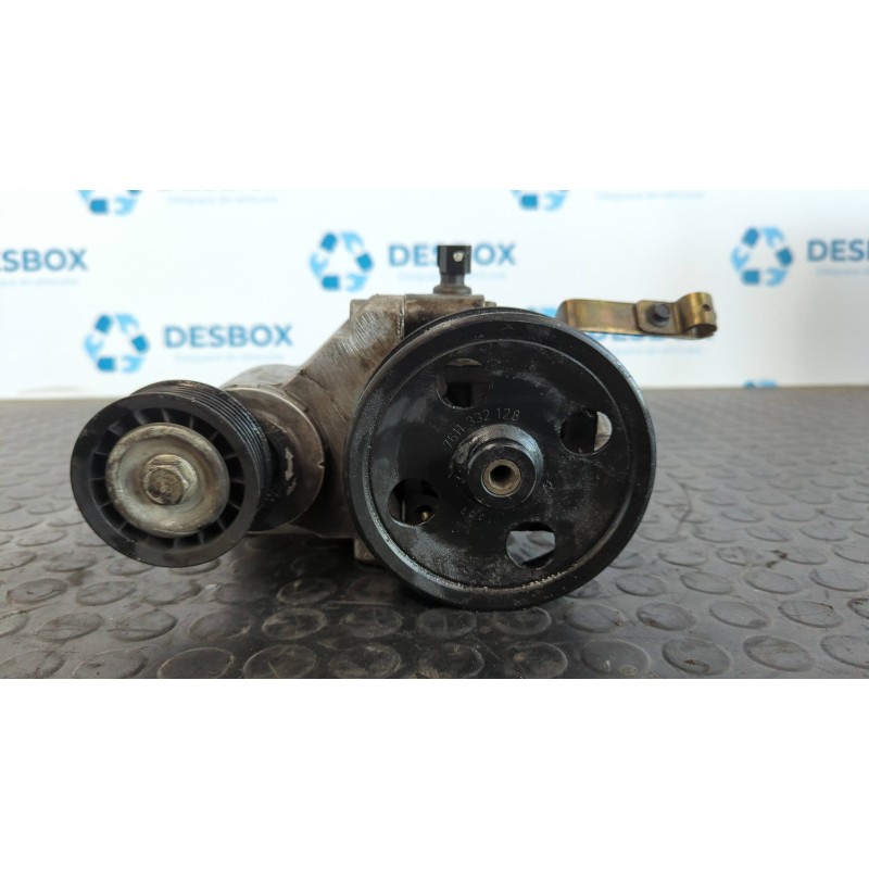 Recambio de bomba direccion para ford focus berlina (cak) ambiente referencia OEM IAM 2S413A696AA  