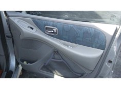 nissan almera tino (v10m) del año 2001 2