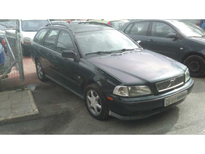 volvo v40 familiar del año 1998