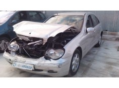 mercedes-benz clase c (w203) berlina del año 2003 2