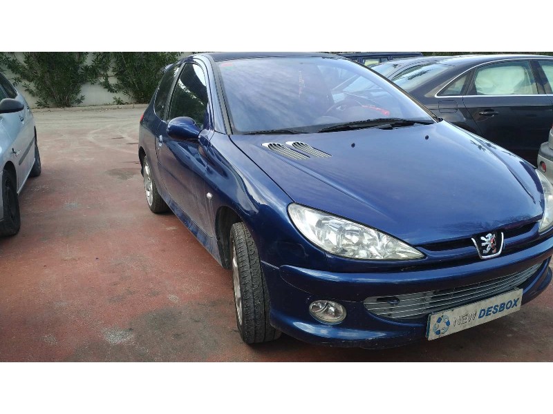 peugeot 206 4-trg. del año 2002