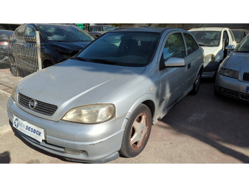 opel astra g berlina del año 1999