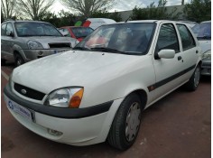 ford fiesta berlina del año 2002 2