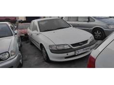 opel vectra b berlina del año 1996