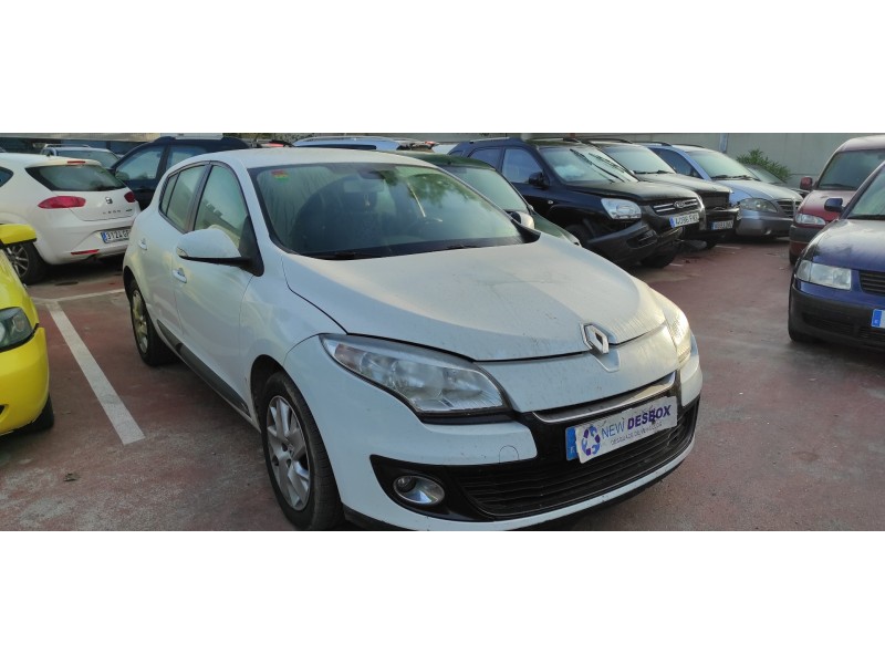 renault megane iii berlina 5 p del año 2012