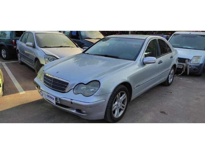 mercedes-benz clase c (w203) berlina del año 2000