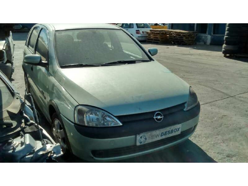 opel corsa c del año 2000