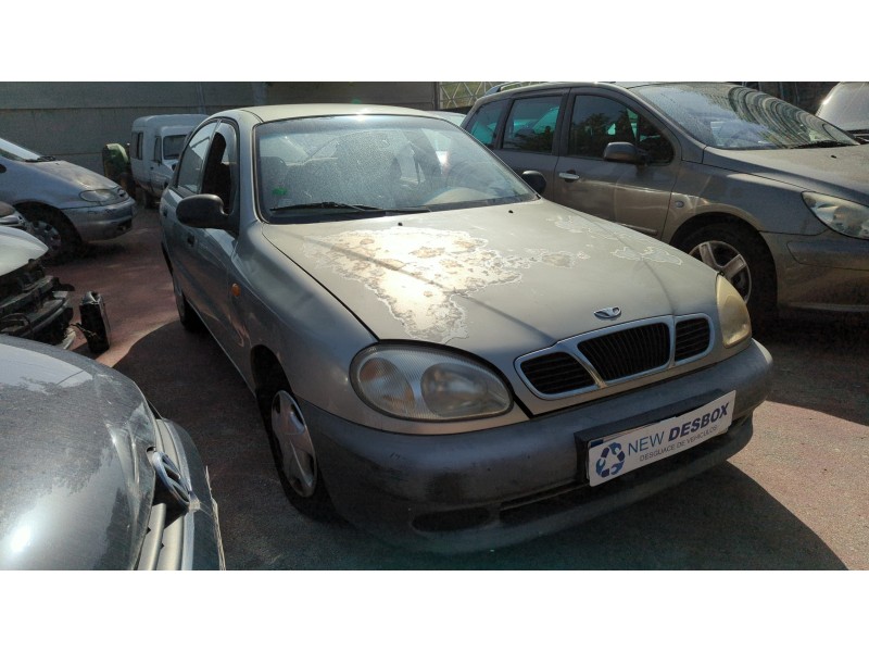 daewoo lanos del año 2002