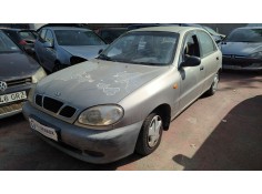 daewoo lanos del año 2002 2