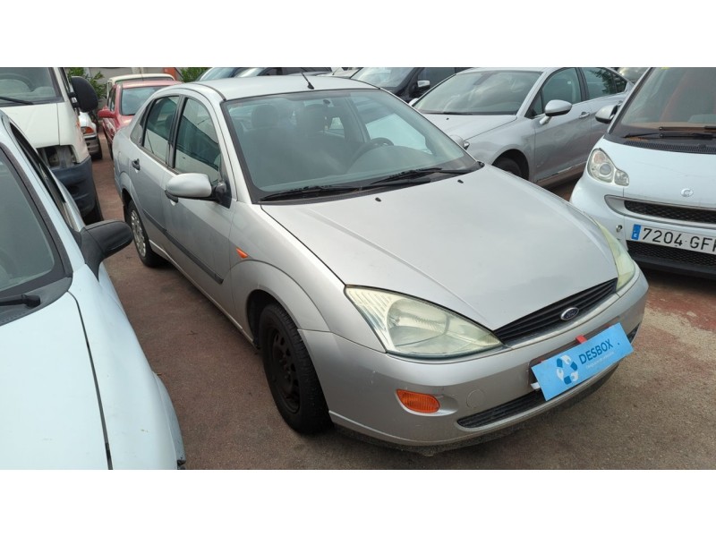 ford focus berlina (cak) del año 2000