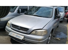 opel astra g berlina del año 2000