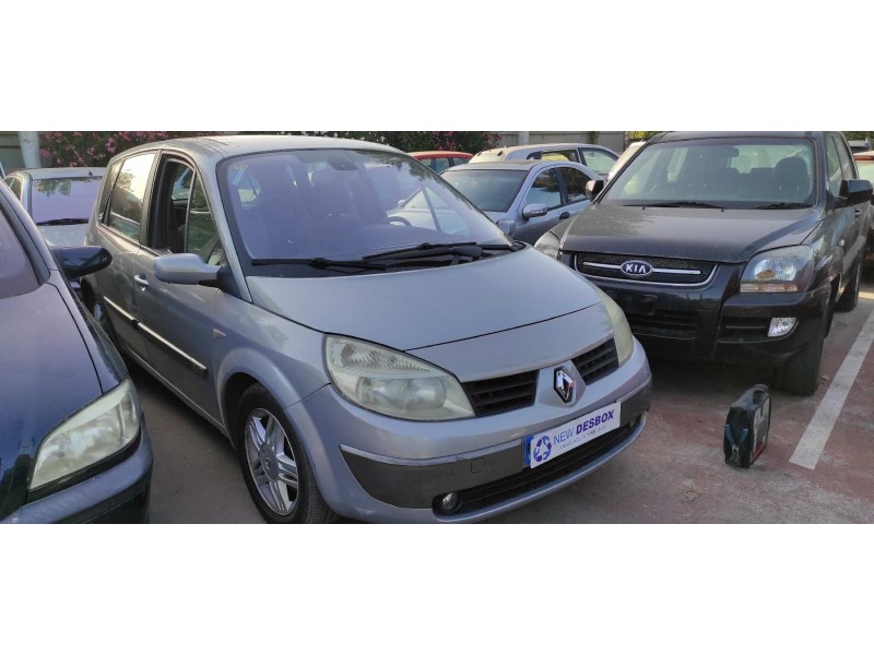 renault scenic ii del año 2004