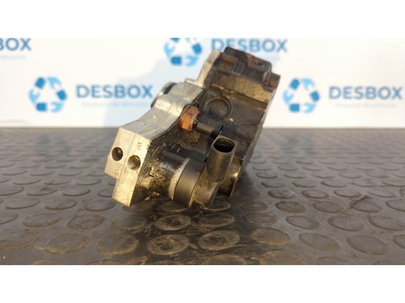 Recambio de bomba inyeccion para mercedes-benz clase c (w203) berlina 2.2 cdi cat referencia OEM IAM A6480700001  