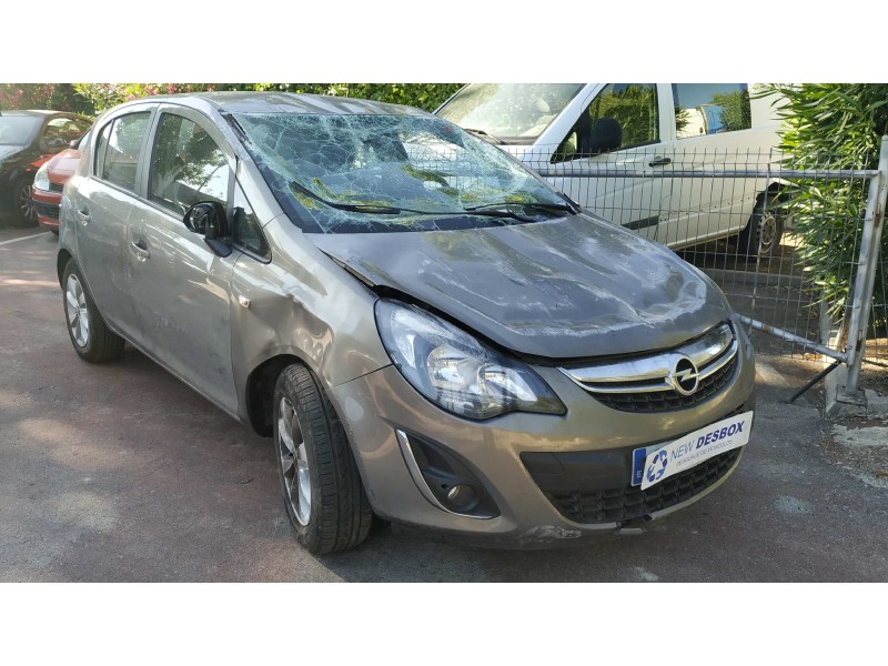 opel corsa d del año 2014