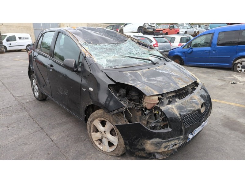 toyota yaris del año 2008