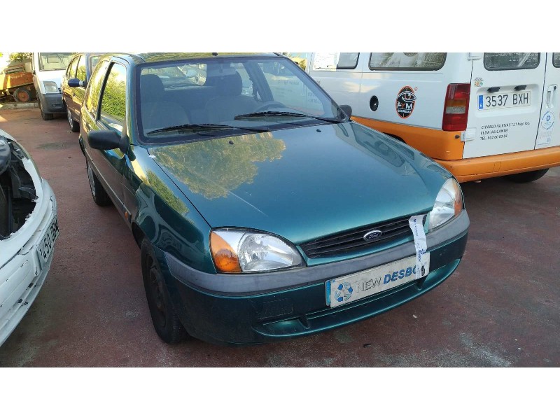 ford fiesta berlina (dx) del año 2000