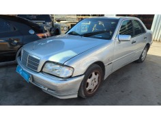 mercedes-benz clase c (w202) berlina del año 1999 2