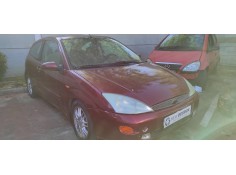 ford focus berlina (cak) del año 2000
