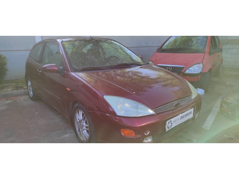 ford focus berlina (cak) del año 2000