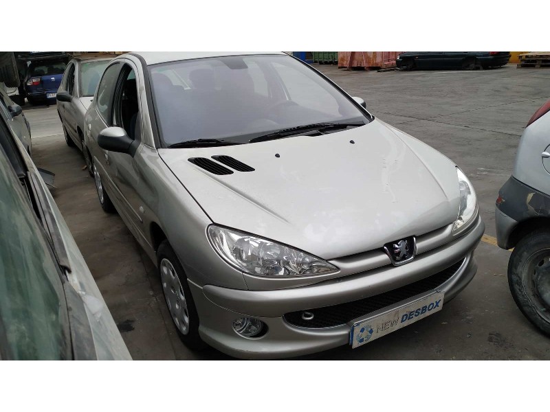 peugeot 206 berlina del año 2004