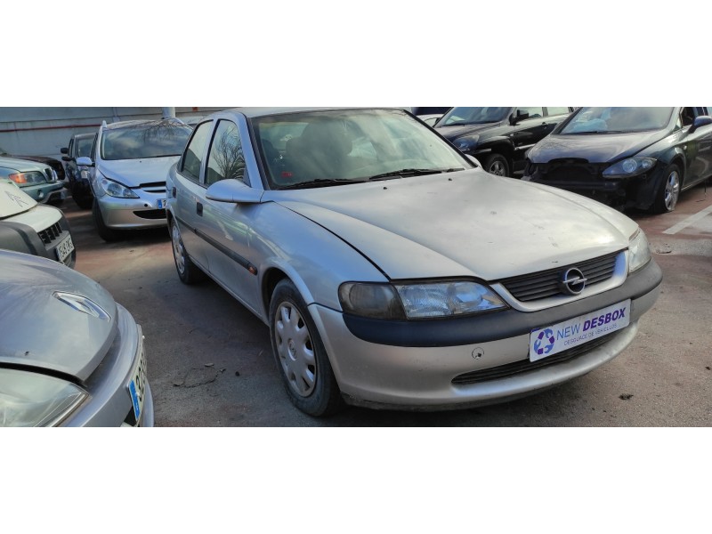 opel vectra b berlina del año 1998