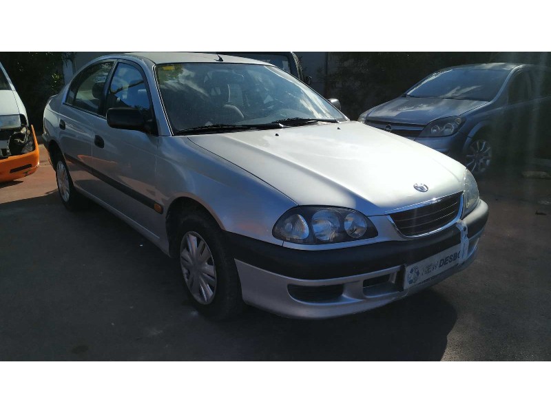 toyota avensis monovolumen (t22) del año 1998