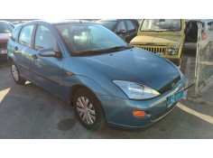 ford focus berlina (cak) del año 2000